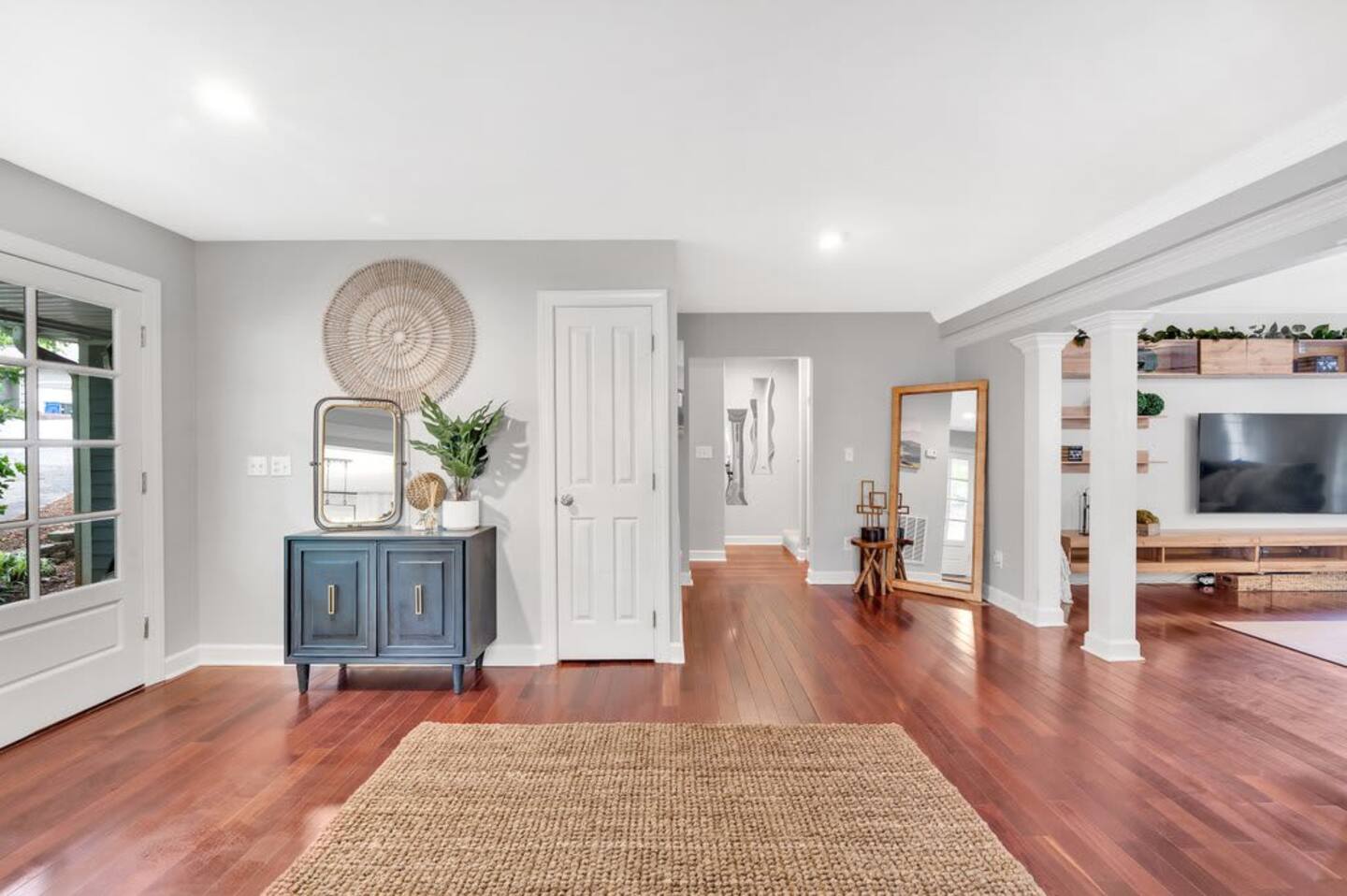 Tasteful Tuscan style theme furnishings