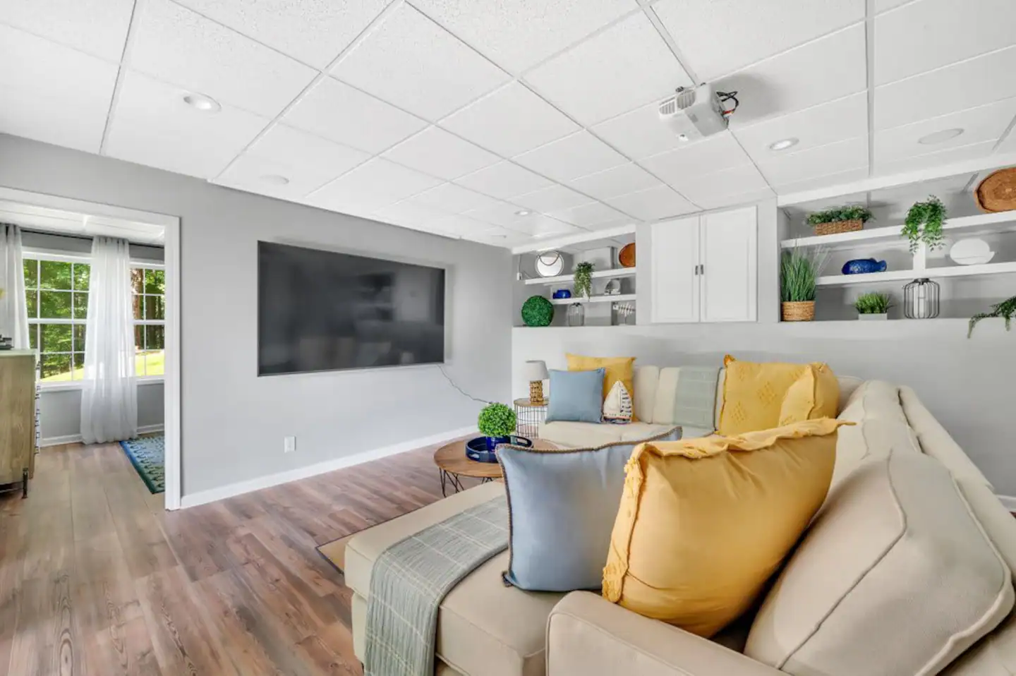 85" Mega Entertainment HD TV & Surround sound experience