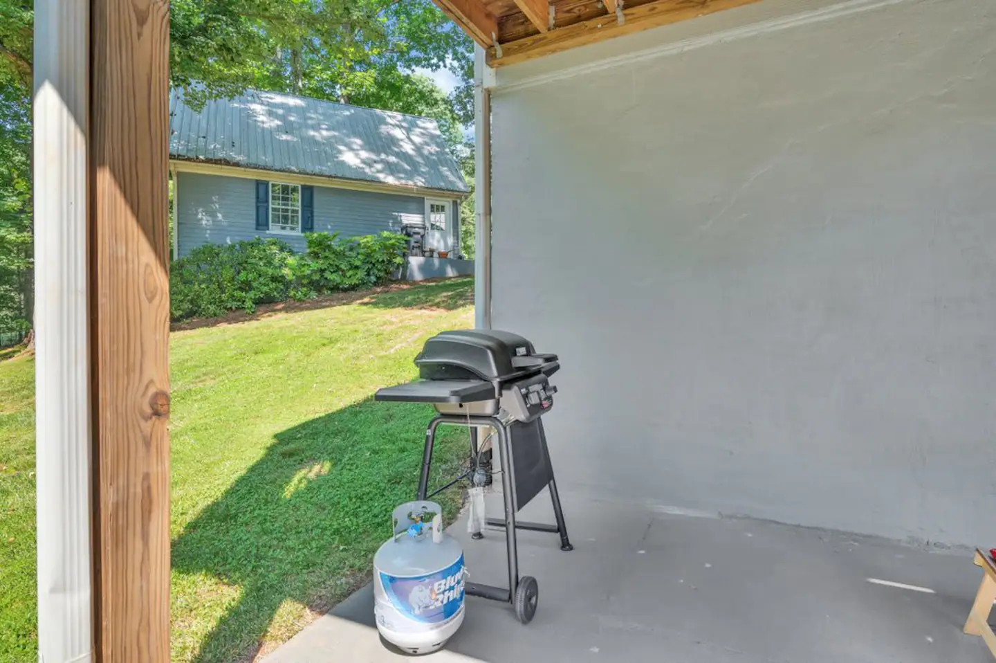 Gas grill for all your grilling needs :)